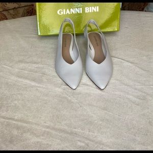 New white Gianni Bono Sling backs Size 6,5